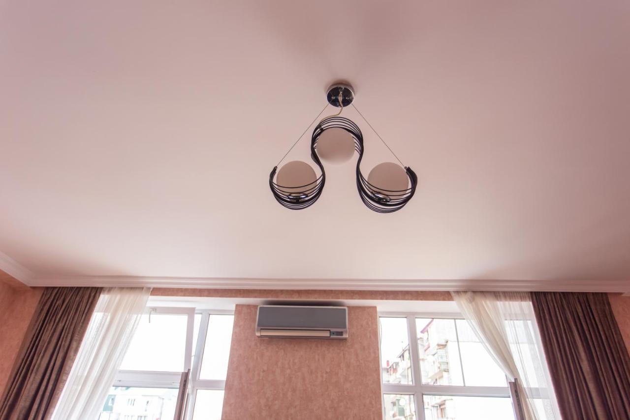Apartments In The Historical Center Of Batumi, Near The Seaside Park Bagian luar foto