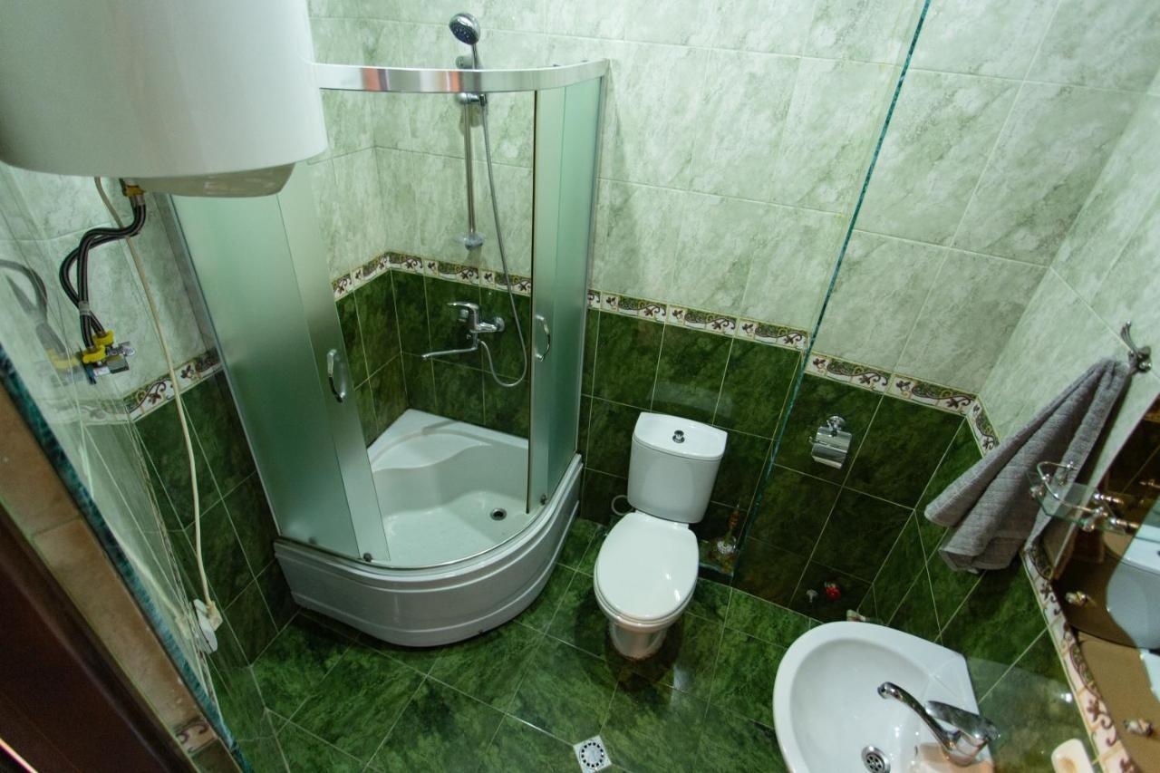 Apartments In The Historical Center Of Batumi, Near The Seaside Park Bagian luar foto