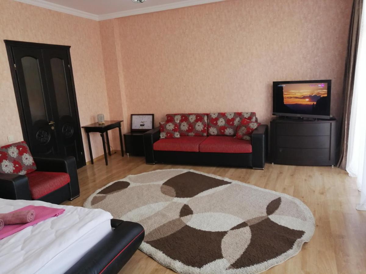 Apartments In The Historical Center Of Batumi, Near The Seaside Park Bagian luar foto